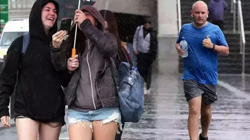 Meteoroloji Uyardı: İstanbul ve Çevre İllerde Arka Arkaya Şimşekli Sağanak Yağışlar Başlıyor!