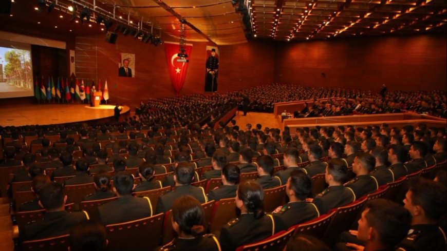 MSÜ'de Yeni Dönem 'Filistin'de 800 Yıl' Dersiyle Resmen Başladı